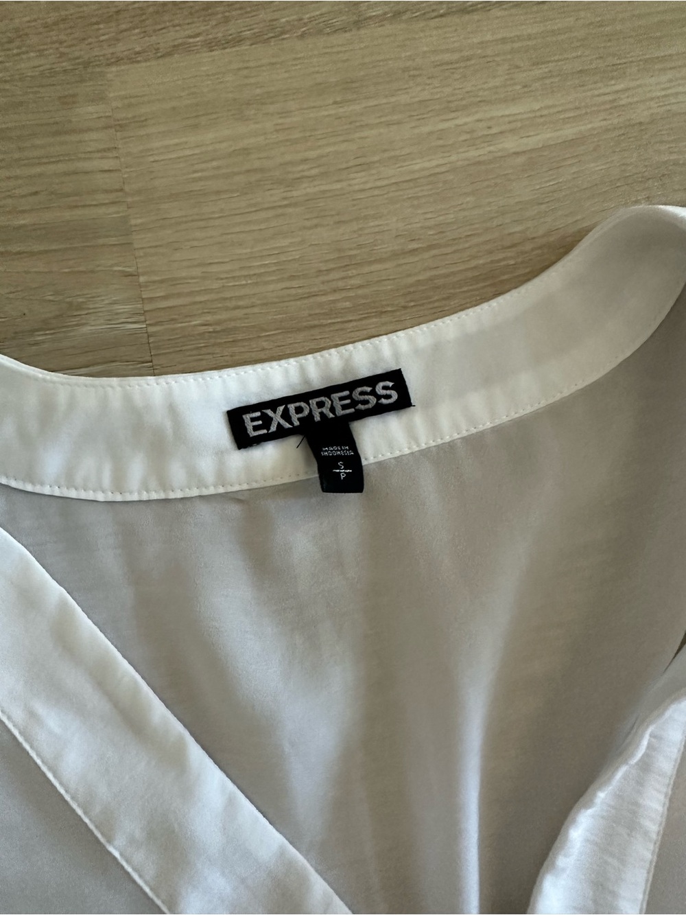 Express Blouse - Picture 2 of 3